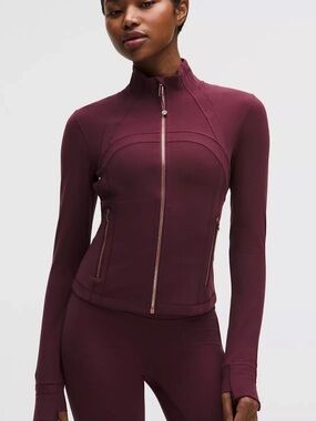 NWOT LULULEMON CROPPED DEFINE JACKET NULU BURGUNDY BAY SIZE 4